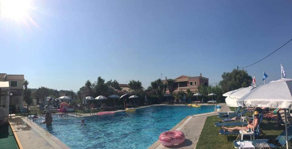 Monika Hotel Sidari Sidari  Luaran gambar